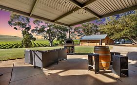 Norm'S Vineyard Retreat